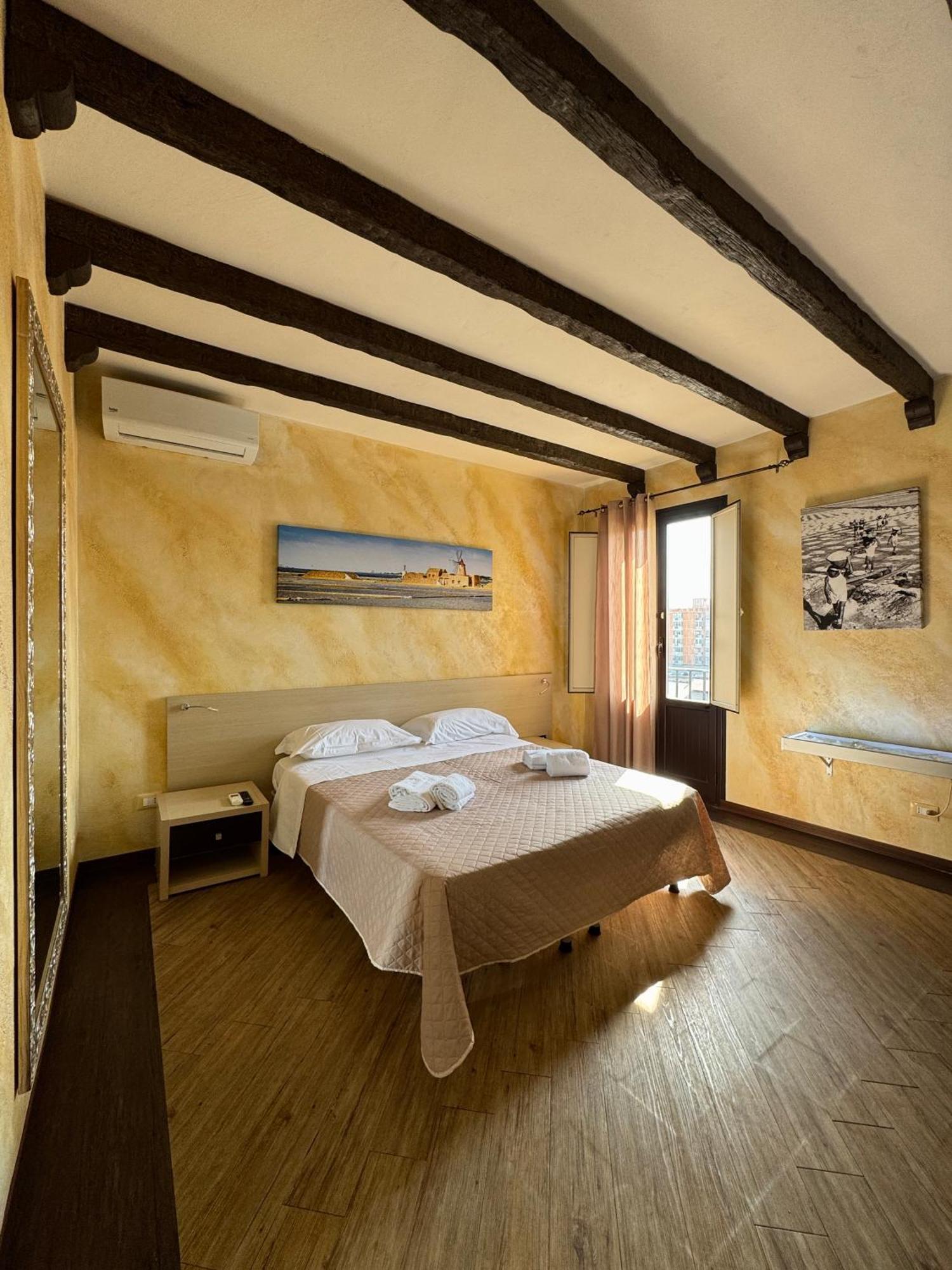 Summer Wind Apartments Trapani Dış mekan fotoğraf